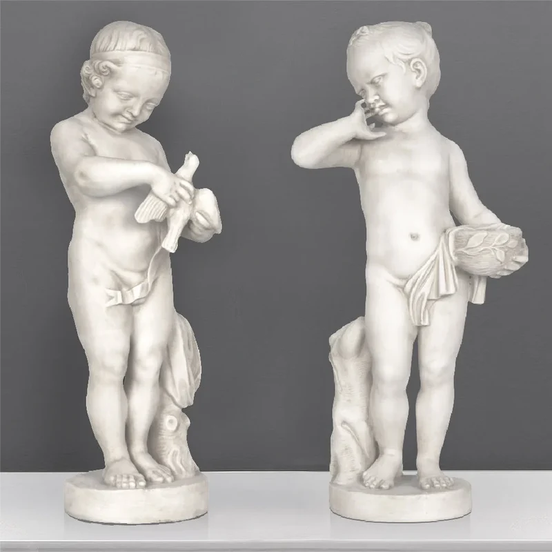 Statues néoclassiques des enfants - grande sculpture en marbre blanc