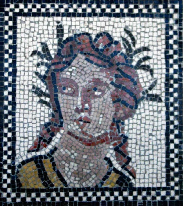 Mosaïque Déesse du printemps - en marble