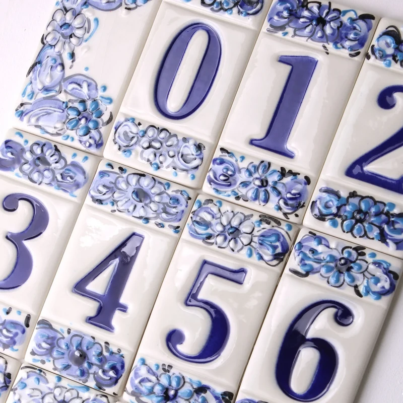 Numéro de Maison en Céramique Fleurs Bleues