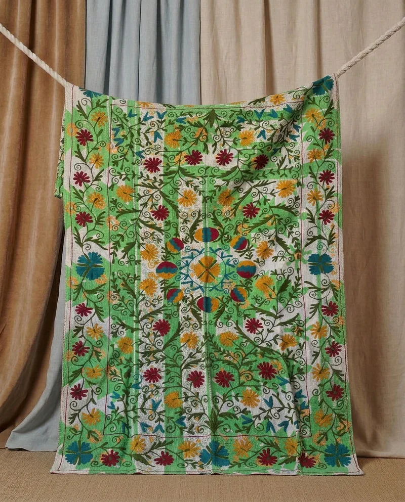 Pièce artisanale Kantha brodé