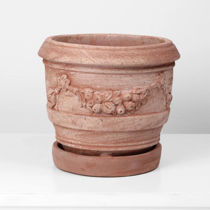 Petit vase de fleurs en terre cuite