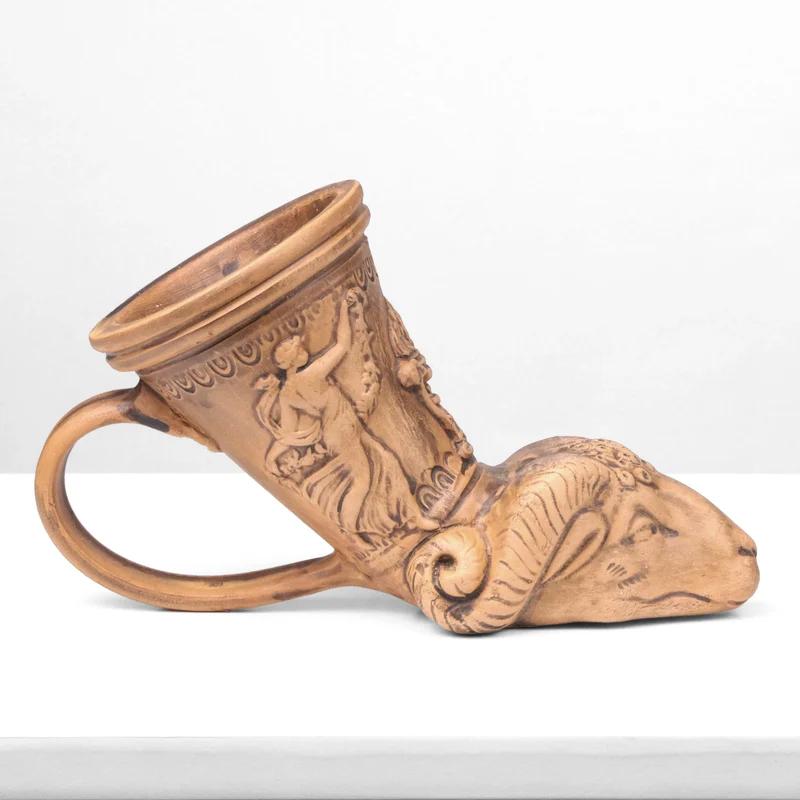 Rhyton avec relief de bélier - céramique romaine