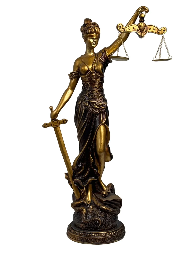Sculpture de Dame Justice – Symbole de Loi et d’Équité (Grande, Laiton Patiné Noir)