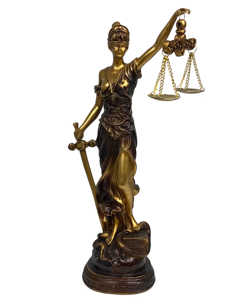 Sculpture de Dame Justice – Symbole de Loi et d’Équité (Laiton Patiné Noir)