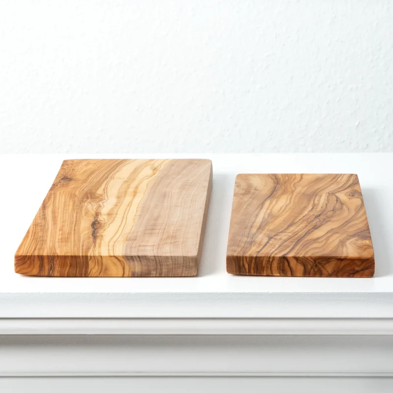 Set de Planches à Découper Rectangulaires en Bois d’Olivier Fait Main (2 Pièces)