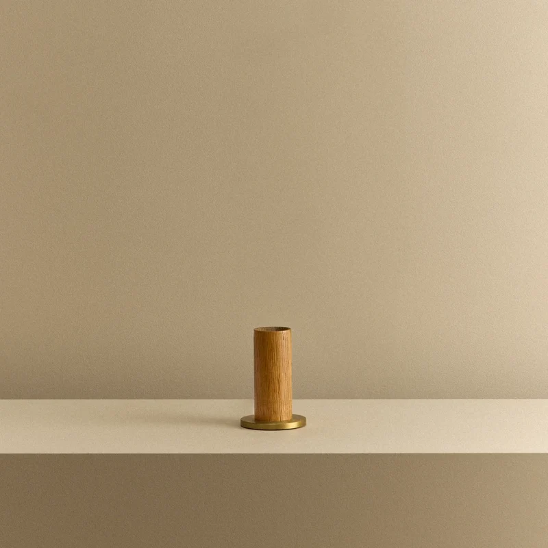 Knuckle Table Lamp in Oak