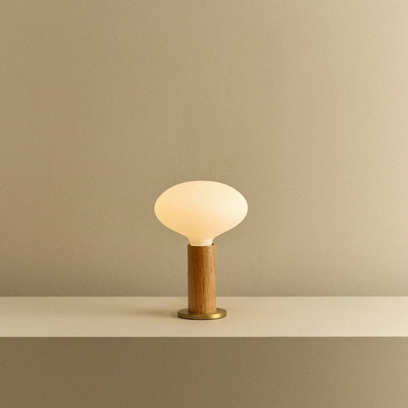 Knuckle Table Lamp in Oak + Oval Dim to Warm