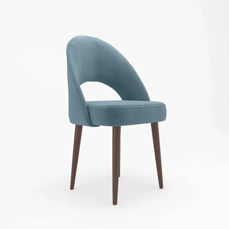 Chaise en velours bleu perle