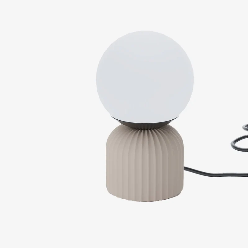 Lampe poser en c ramique et globe en verre