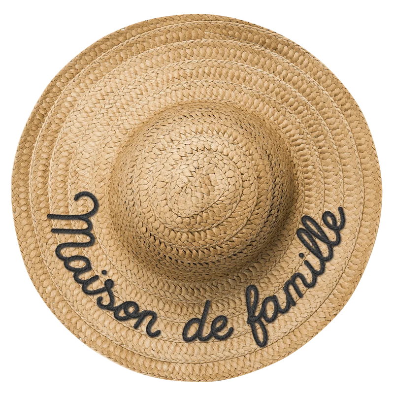 Décoration en PVC expansé, effet trompe œil « chapeau de paille » Maison de Famille