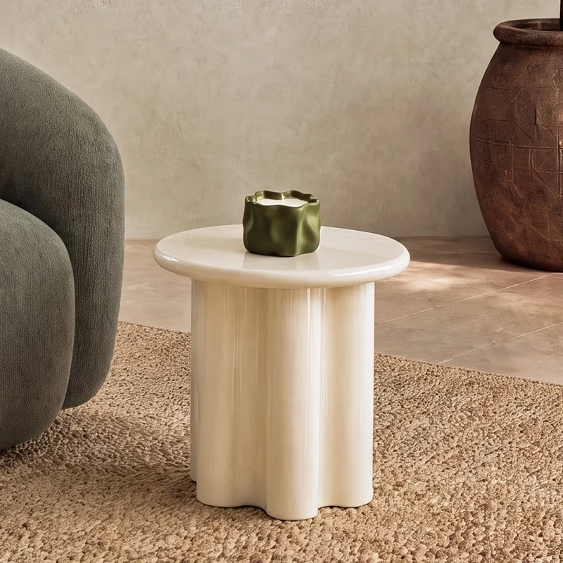 Table d'appoint Olya laquée blanche, D50 cm