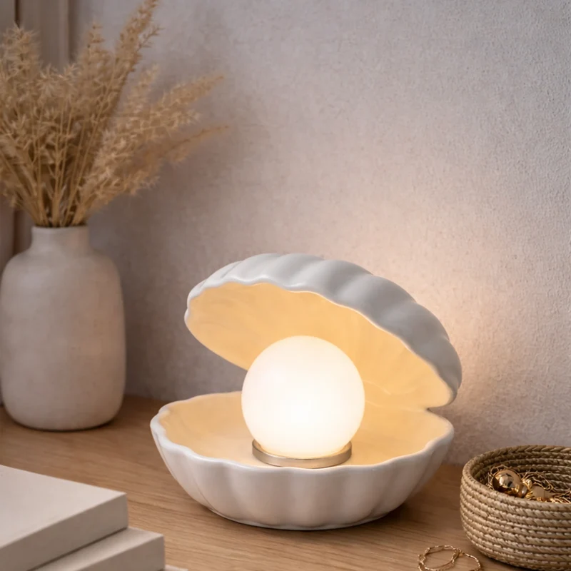 Lampe à poser Shell en céramique blanche