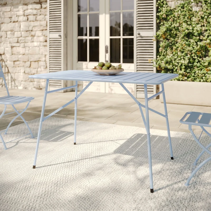Table de jardin Yumi pliante en métal bleu pastel 4 personnes