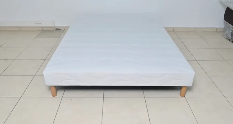 Sommier tapissier 140x190 cm pieds inclus