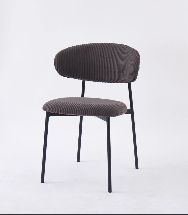 CHAISE LULU PIEDS METAL NOIR COTELE GRIS