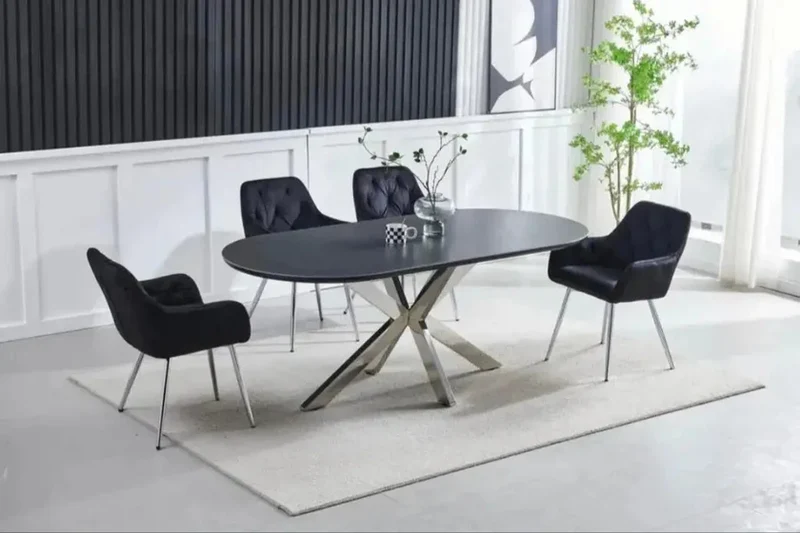 Table à manger OPHELIA noir pied argent